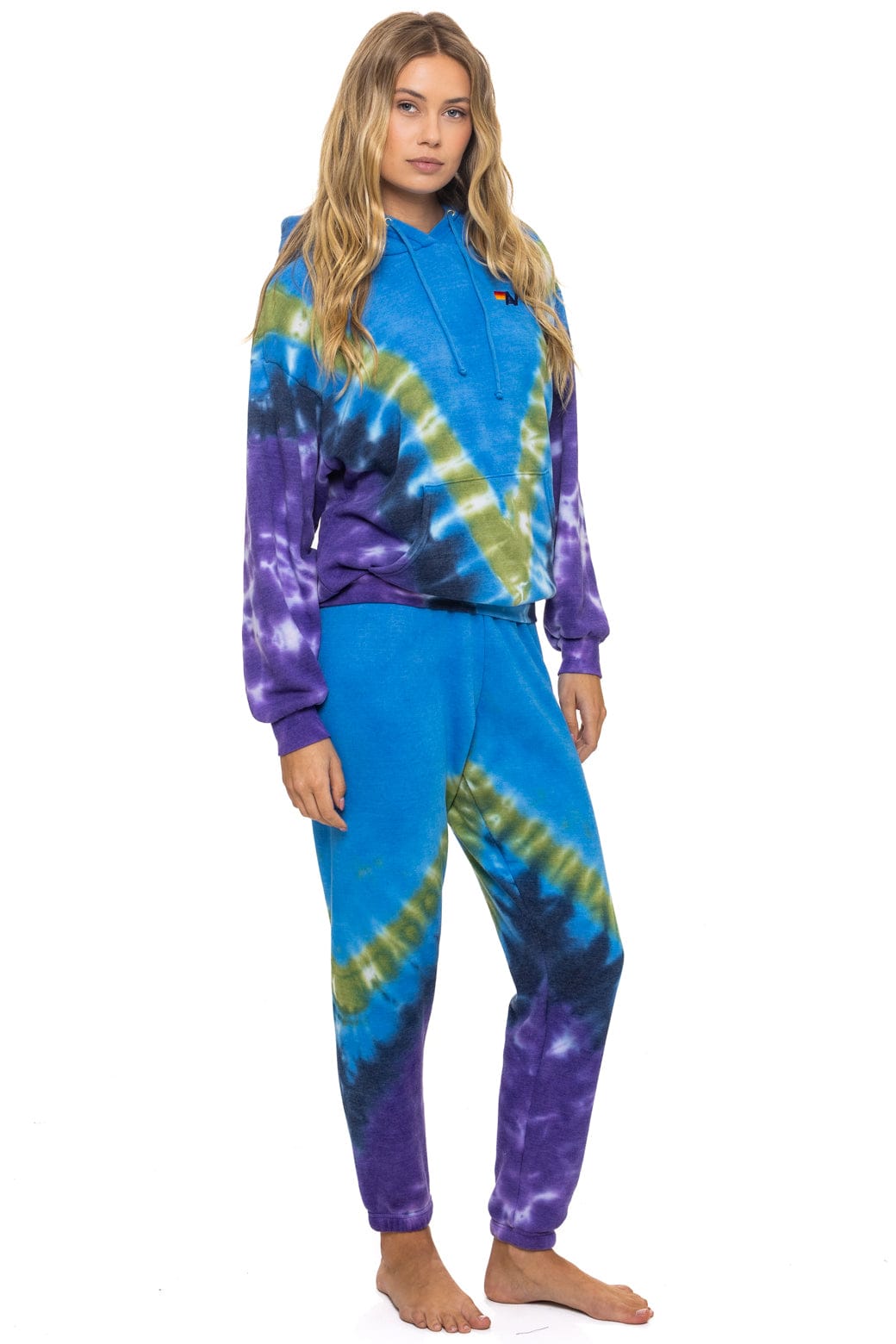 HAND DYED V RELAXED PULLOVER HOODIE - TIE DYE OCEAN // PURPLE - Image 12