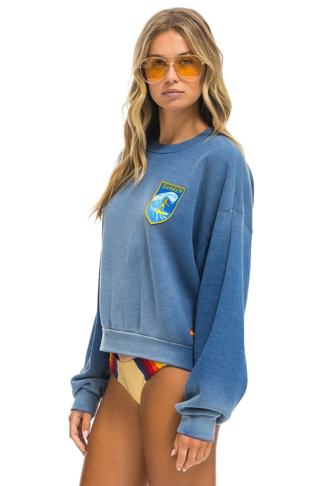 SURFER WAVE PATCH RELAXED CREW SWEATSHIRT - FADED WATER - Image 3