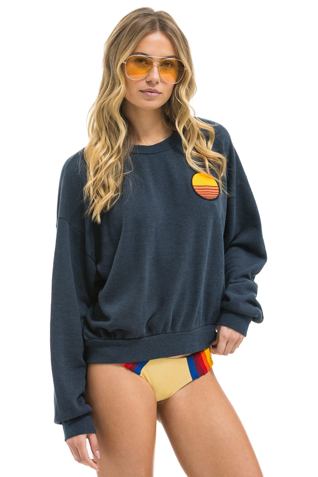 SUNSET PATCH RELAXED CREW SWEATSHIRT - CHARCOAL - Image 4